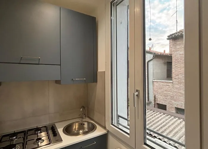 Sottosopra - In Centro A Piedi *