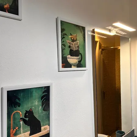 Sottosopra - In Centro A Piedi アパート フェラーラ