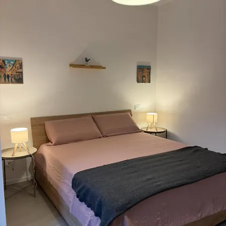 Sottosopra - In Centro A Piedi * Ferrara